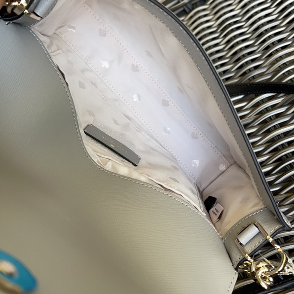 Kate Spade carson convertible crossbody - Picture 9 of 16